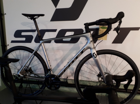 scott addict 20 disc bike 2019